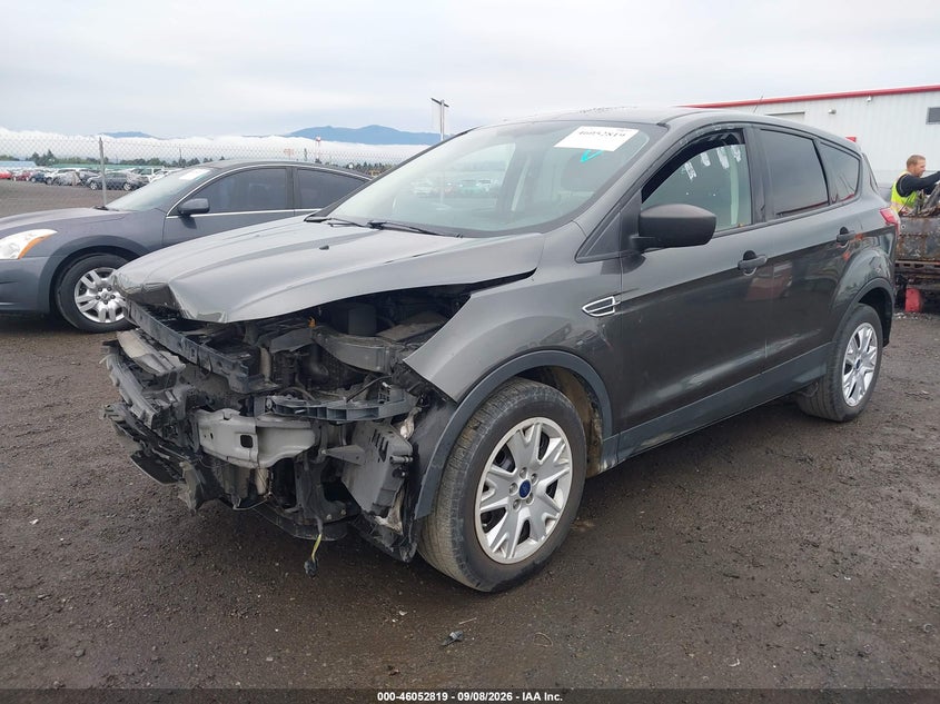 Vin: 1fmcu0f72fub31935, lot: 46552340, ford escape s 20152
