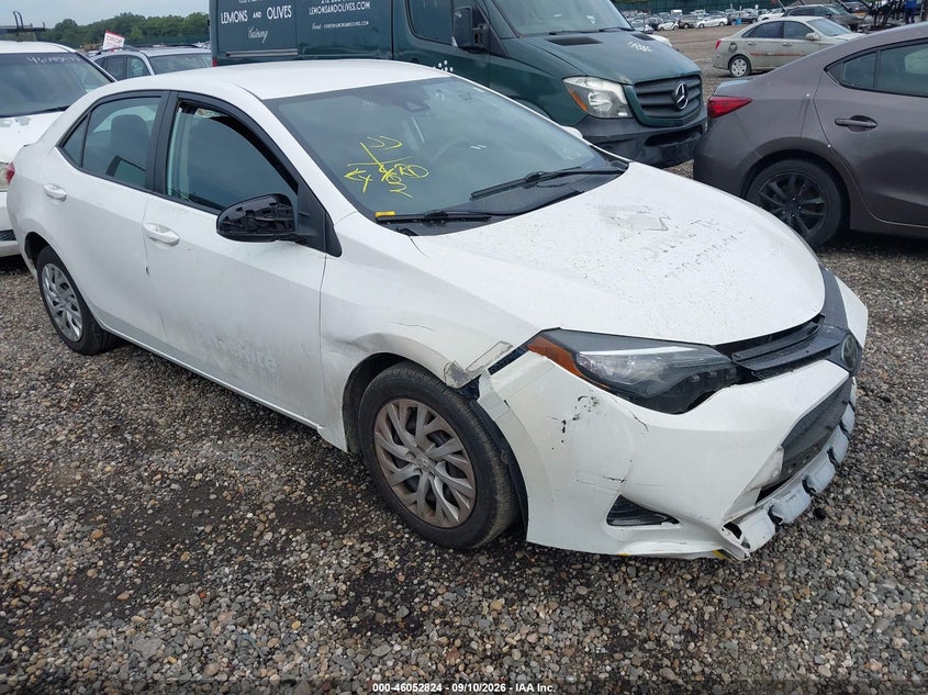 Vin: 5yfburhe7hp645652, lot: 46552345, toyota corolla le 2017 img_1