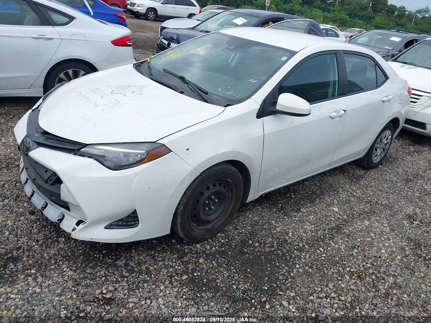 Vin: 5yfburhe7hp645652, lot: 46552345, toyota corolla le 20172