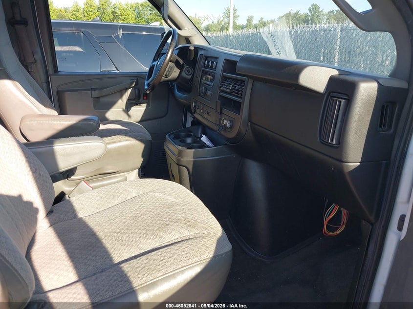 2017 CHEVROLET EXPRESS 3500 auction photo 5