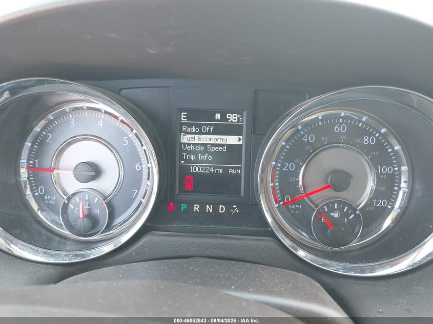 2014 CHRYSLER TOWN & COUNTRY auction photo 7