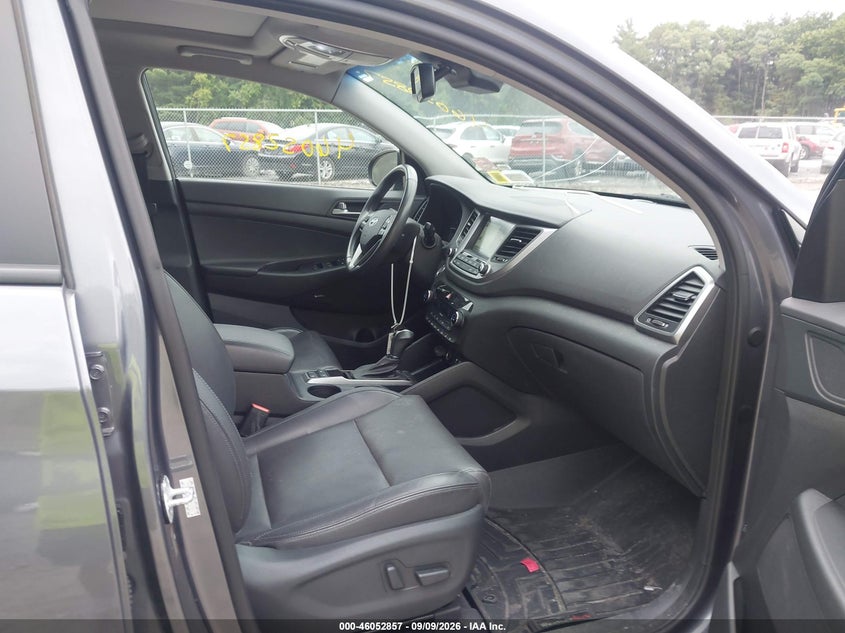 2017 HYUNDAI TUCSON auction photo 5