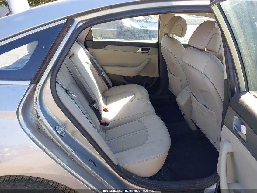 2017 HYUNDAI SONATA auction photo 8