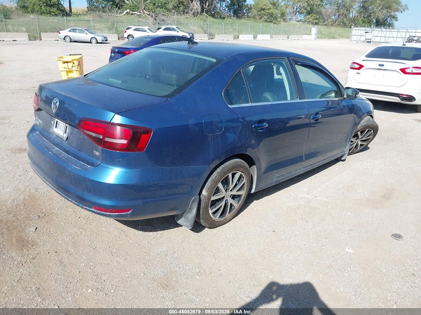 2017 VOLKSWAGEN JETTA auction photo 4
