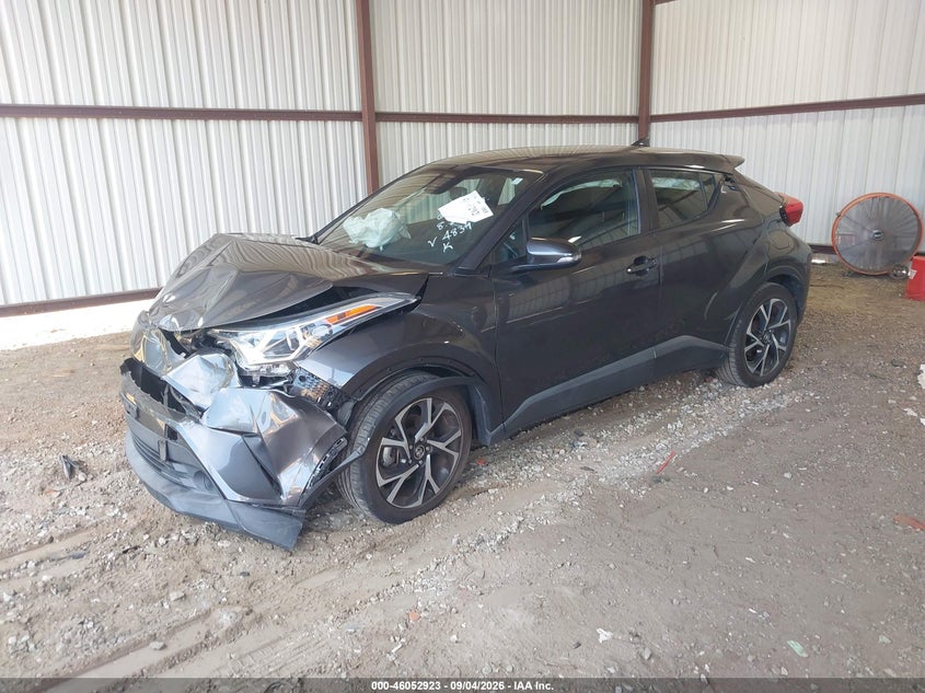 TOYOTA C-HR - zdjęcie 2