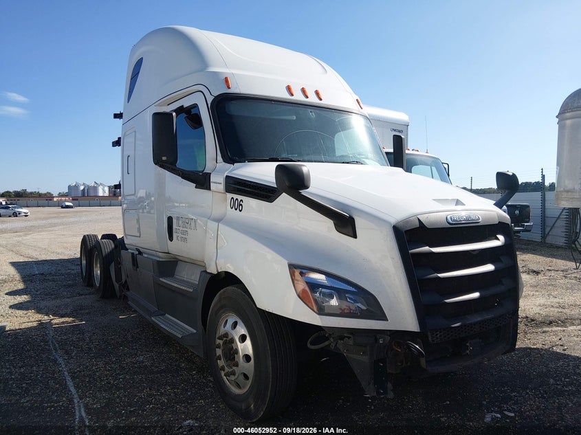 2020 FREIGHTLINER NEW CASCADIA 126