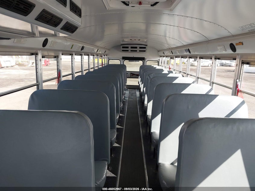 2015 BLUE BIRD SCHOOL BUS / TRANSIT BUS auction photo 8