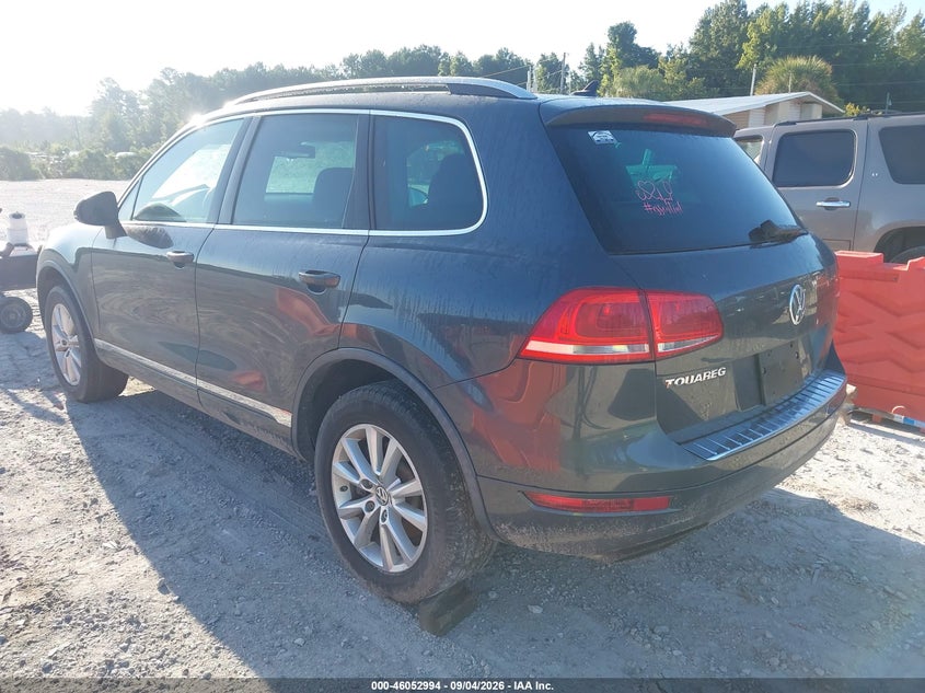 2014 VOLKSWAGEN TOUAREG auction photo 3