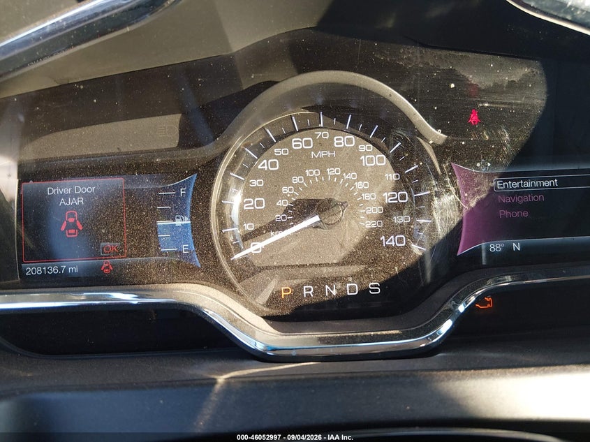 2019 LINCOLN MKT auction photo 7
