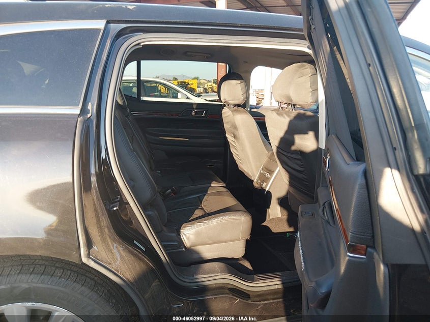 2019 LINCOLN MKT auction photo 8