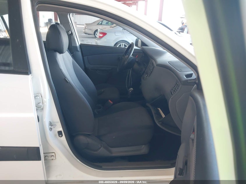 2009 KIA RIO auction photo 5