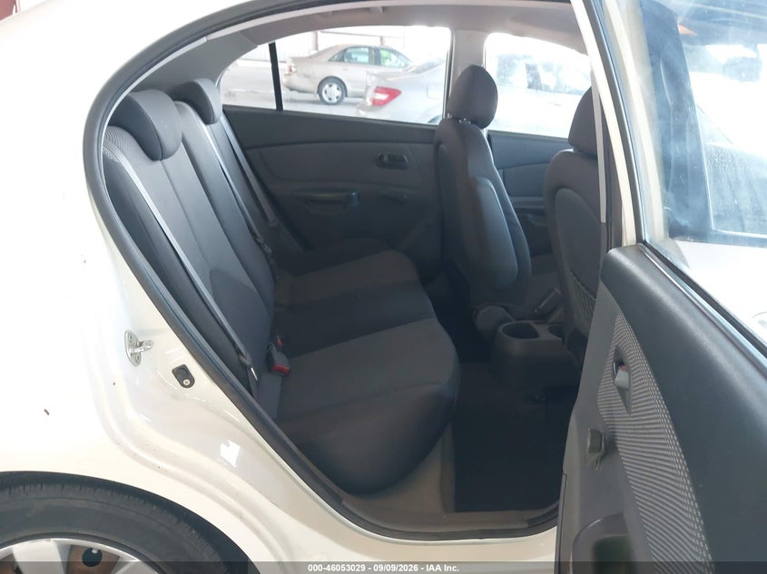 2009 KIA RIO auction photo 8