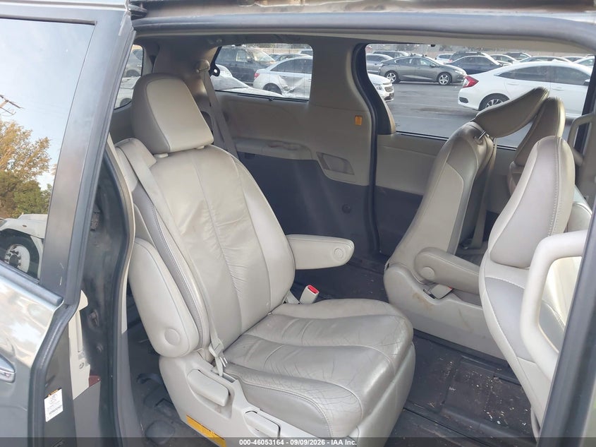 2012 TOYOTA SIENNA VAN 3.5L V-6 DOHC, VVT, REGULAR , 266HP
