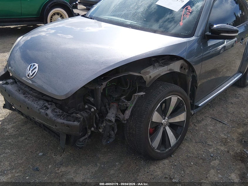 VOLKSWAGEN BEETLE 2012 VIN 3VWVA7AT5CM621642