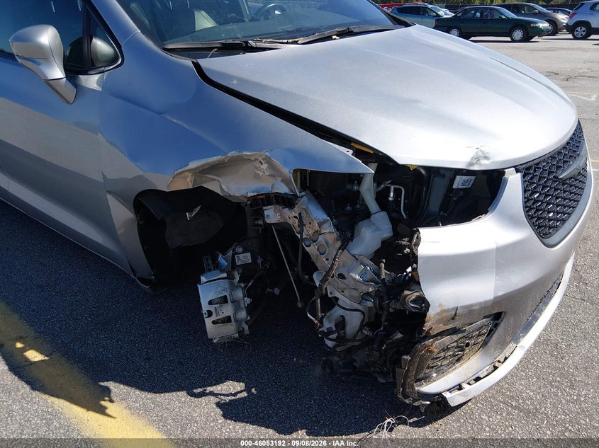 2021 CHRYSLER PACIFICA HYBRID auction photo 6
