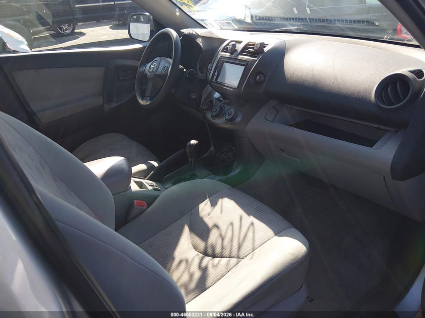 2012 TOYOTA RAV4 auction photo 5