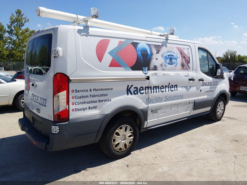 2015 FORD TRANSIT-150 auction photo 4
