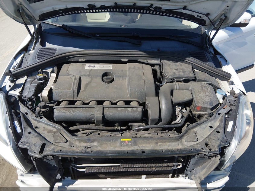 VOLVO XC60 2010 VIN YV4960DL2A2064067