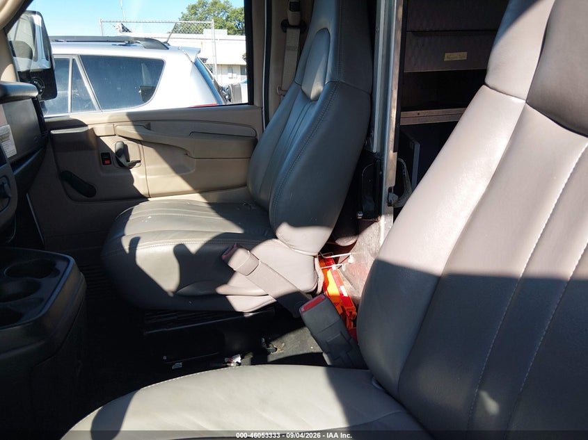 2009 GMC SAVANA CUTAWAY auction photo 6