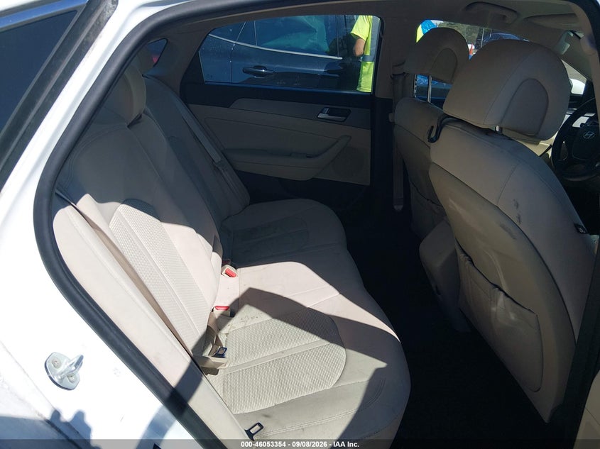 2016 HYUNDAI SONATA auction photo 8