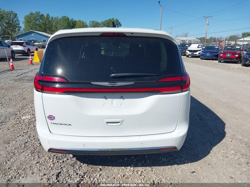 CHRYSLER PACIFICA - zdjęcie 15