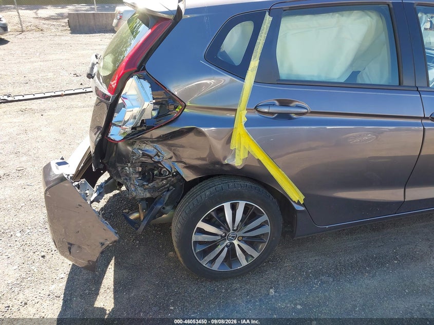 2017 HONDA FIT auction photo 6