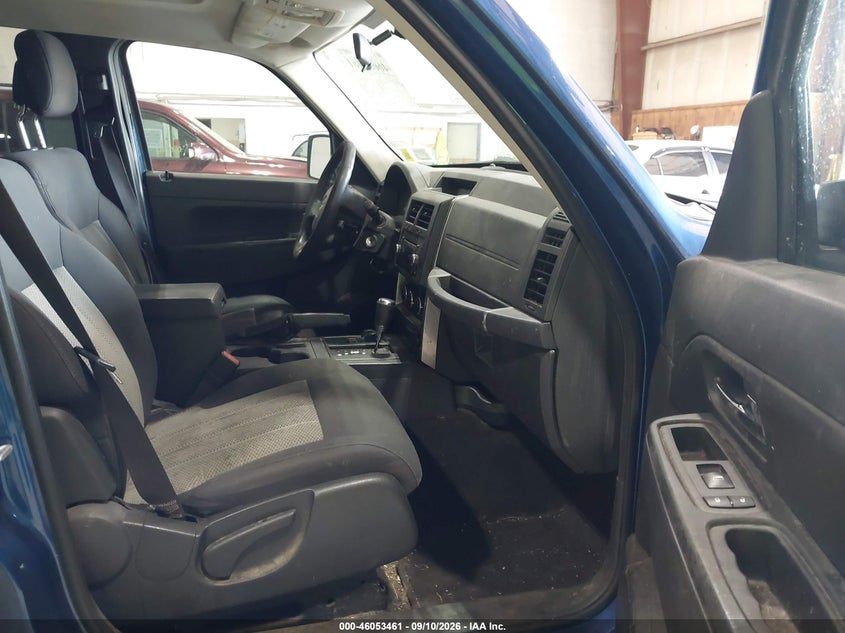 2010 JEEP LIBERTY auction photo 5