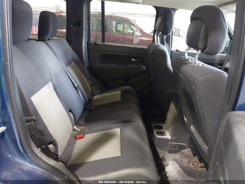 2010 JEEP LIBERTY auction photo 8