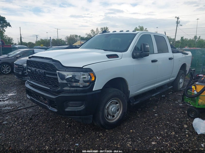 Vin: 3c6ur5cj8rg136109, lot: 46553069, ram 2500 tradesman  4x4 6'4 box 20242