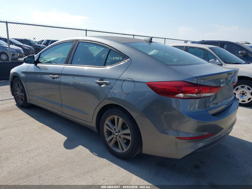 2018 HYUNDAI ELANTRA auction photo 3