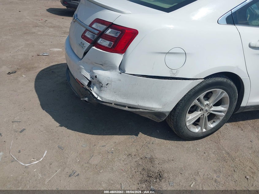 FORD TAURUS 2013 VIN 1FAHP2E82DG221000