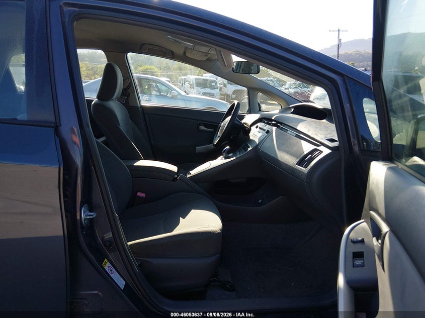 2010 TOYOTA PRIUS auction photo 5