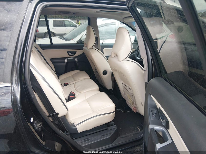 VOLVO XC90 2013 VIN YV4952CF1D1633771