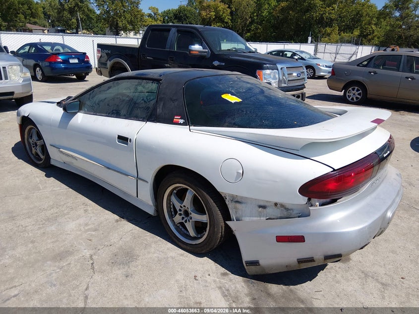 1995 PONTIAC FIREBIRD auction photo 3