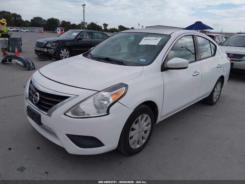 2017 NISSAN VERSA auction photo 2