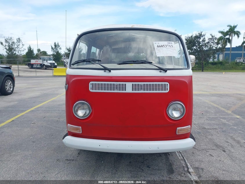 1970 VOLKSWAGEN BUS auction photo 6