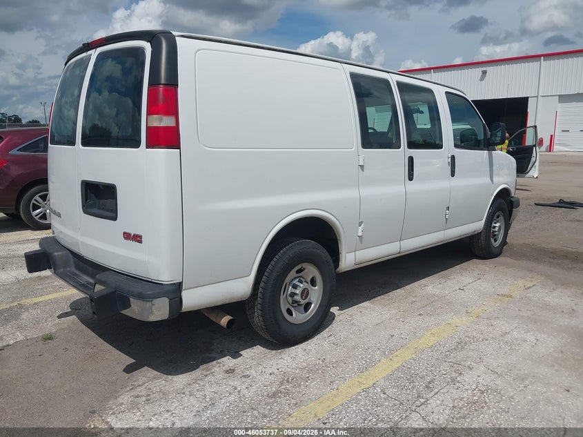 2017 GMC SAVANA 2500 auction photo 4