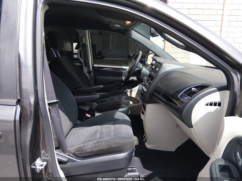 2016 DODGE GRAND CARAVAN auction photo 5