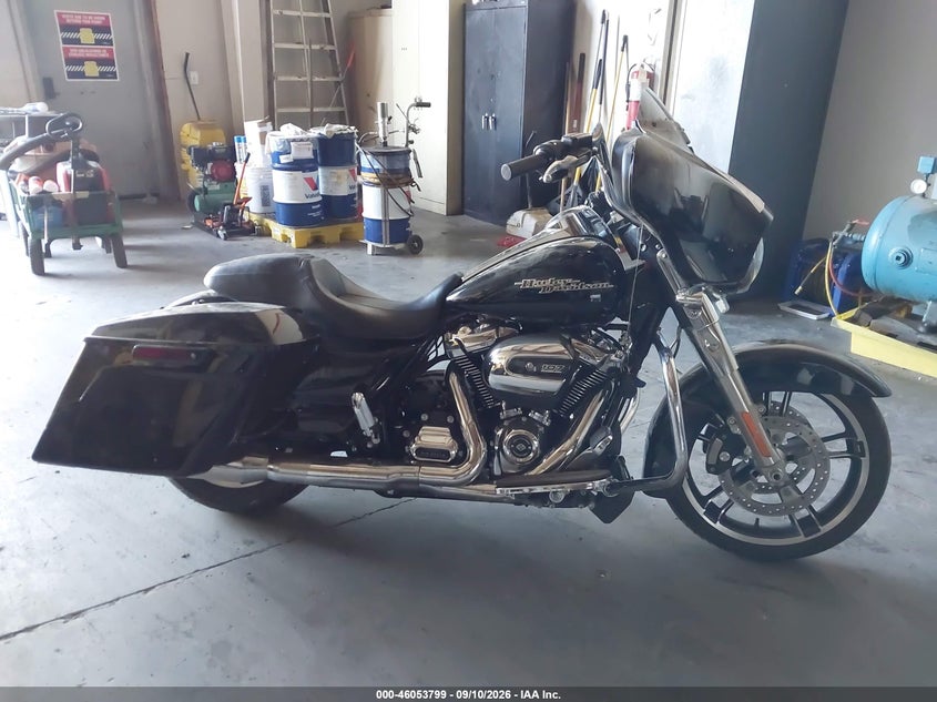 HARLEY-DAVIDSON FLHX 2019