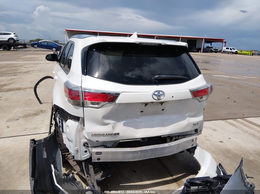 TOYOTA HIGHLANDER - zdjęcie 17
