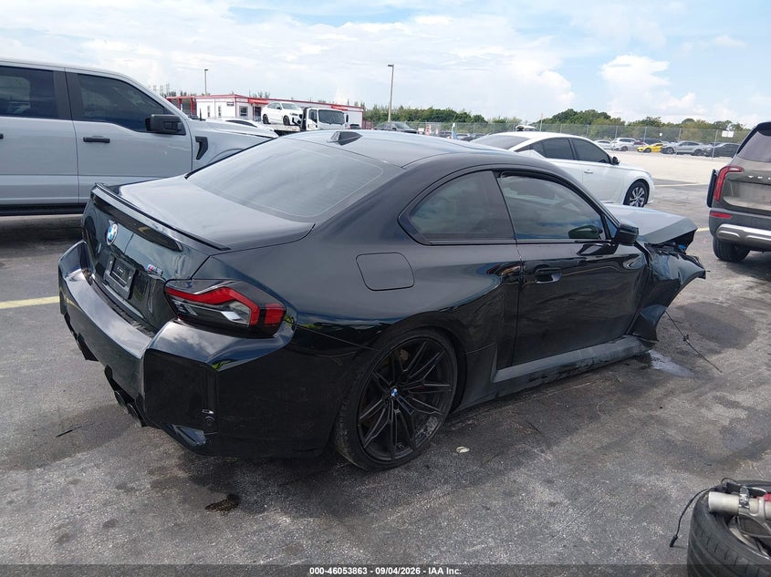 2025 BMW M2 · Фото 4