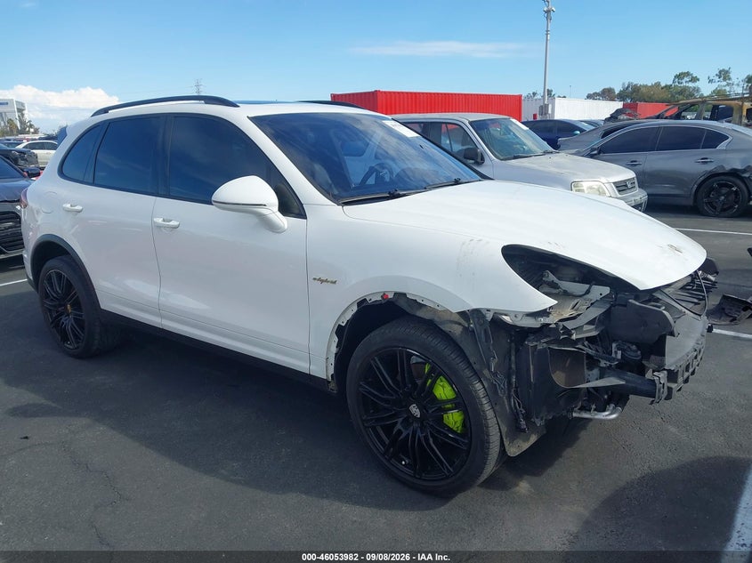 PORSCHE CAYENNE E-HYBRID - zdjęcie 1
