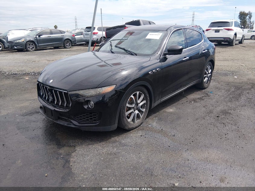 MASERATI LEVANTE 2017 VIN ZN661XUA4HX233433