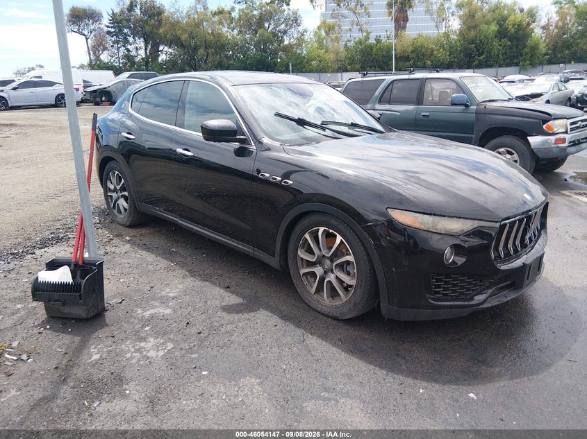 2017 MASERATI LEVANTE auction photo 1
