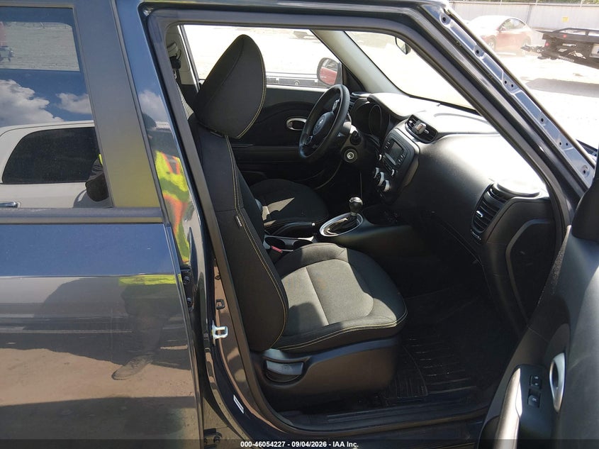 2014 KIA SOUL auction photo 5