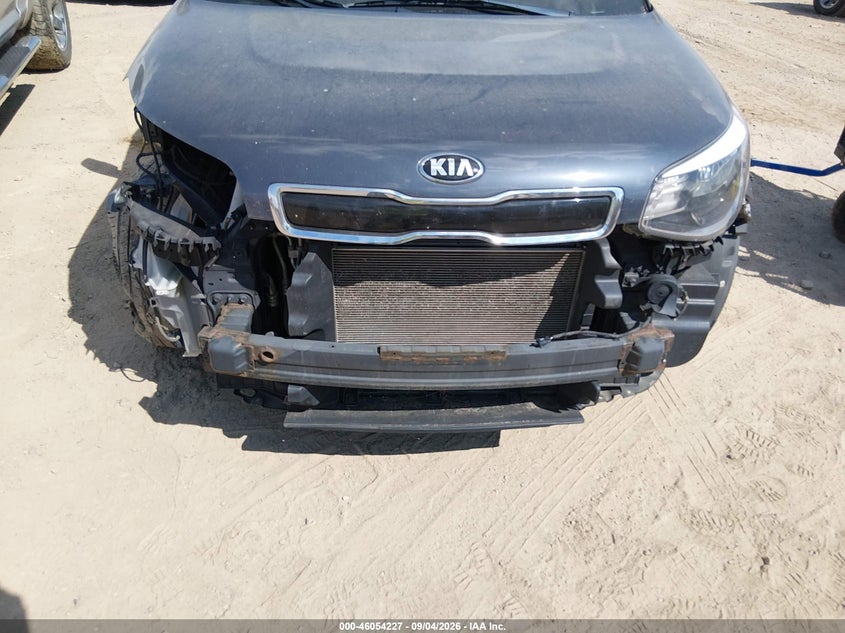 2014 KIA SOUL auction photo 6