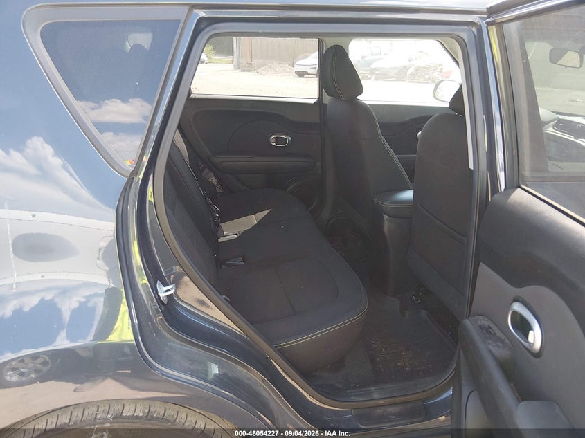 2014 KIA SOUL auction photo 8