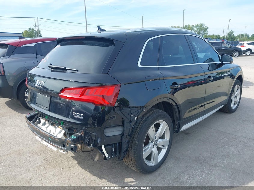 Vin: wa1bnafy2j2137826, lot: 46553873, audi q5 2.0t premium/2.0t tech premium 20184