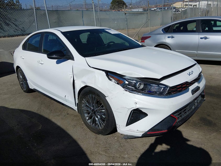 Vin: 3kpf54ad0pe559327, lot: 46553876, kia forte gt-line 2023 img_1