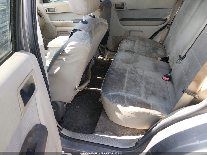 2011 FORD ESCAPE auction photo 8